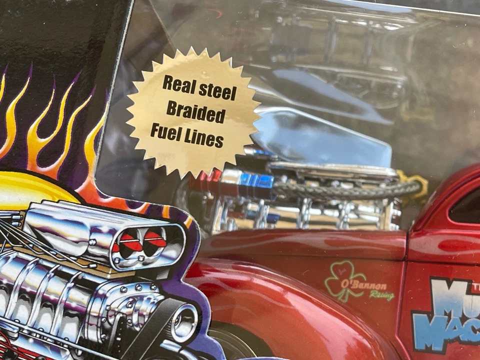 Muscle Machine 1:18 '41 WILLYS COUPE Spoiler w Wheelie Bar Too Cool - Image 3 of 4