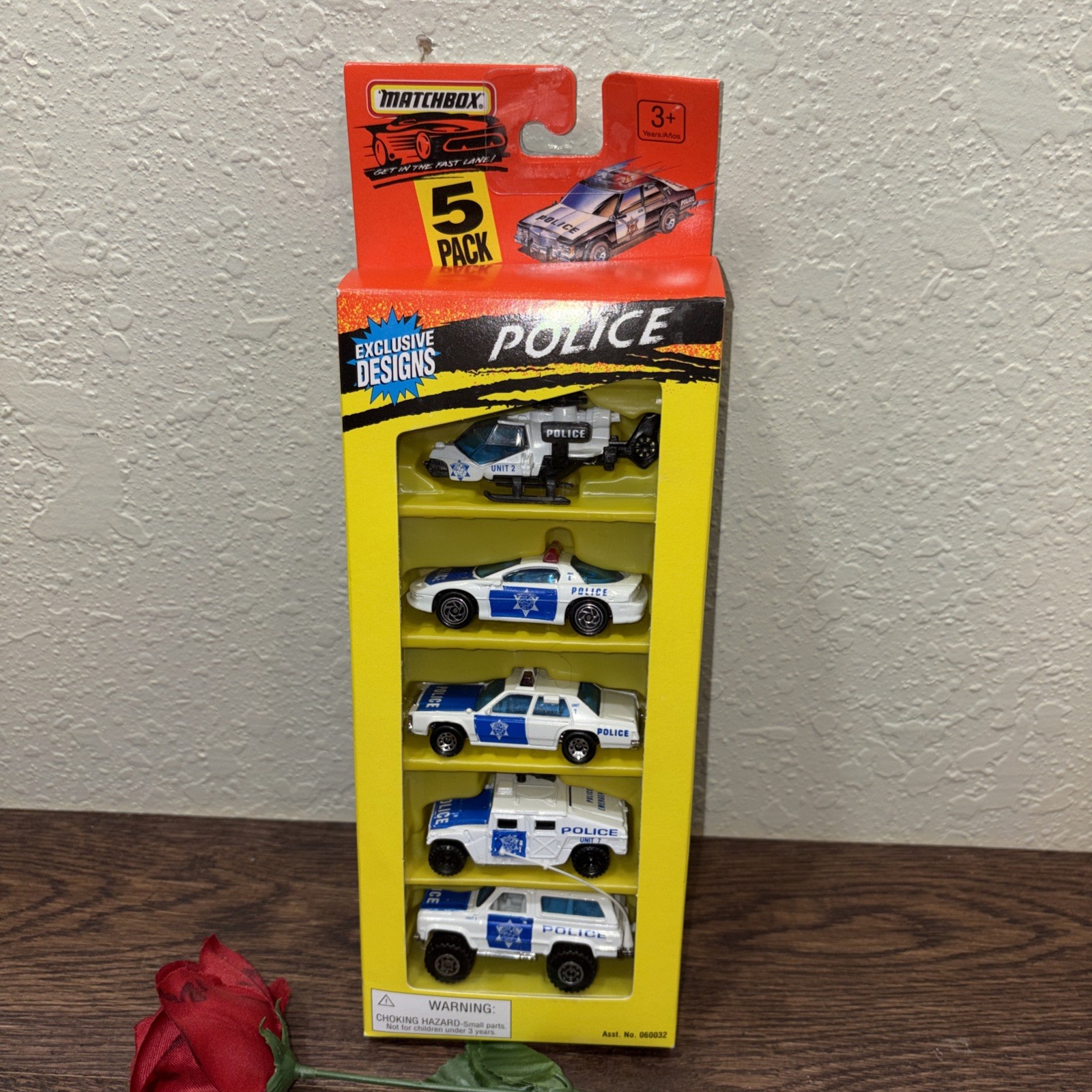 Vintage 1996 Matchbox POLICE 5 Car Pack  New In Box Unopened