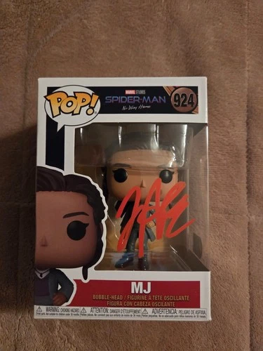 ZENDAYA AUTOGRAPHED FUNKO POP SPIDER-MAN;   MJ;  186