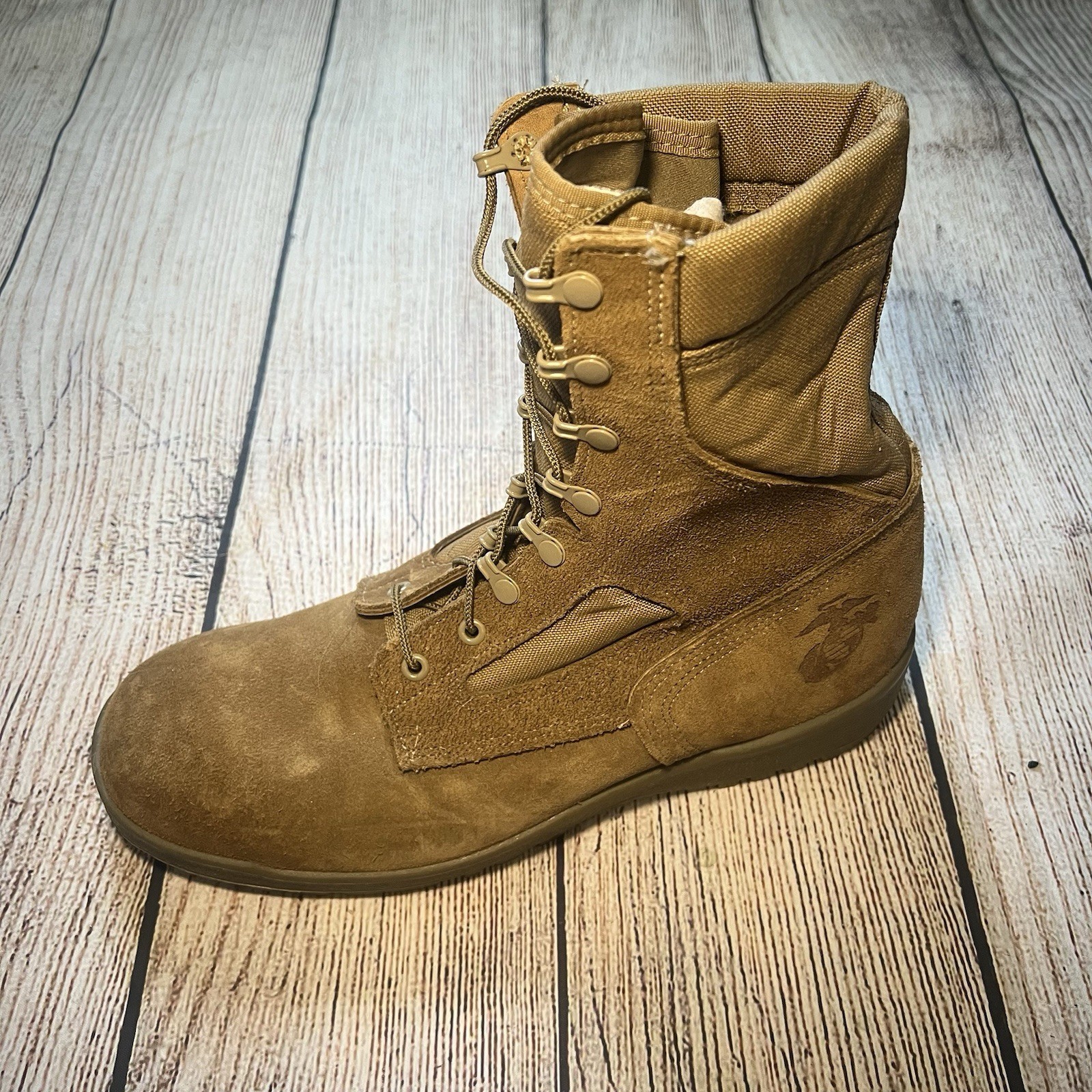 Foto 1 di 9