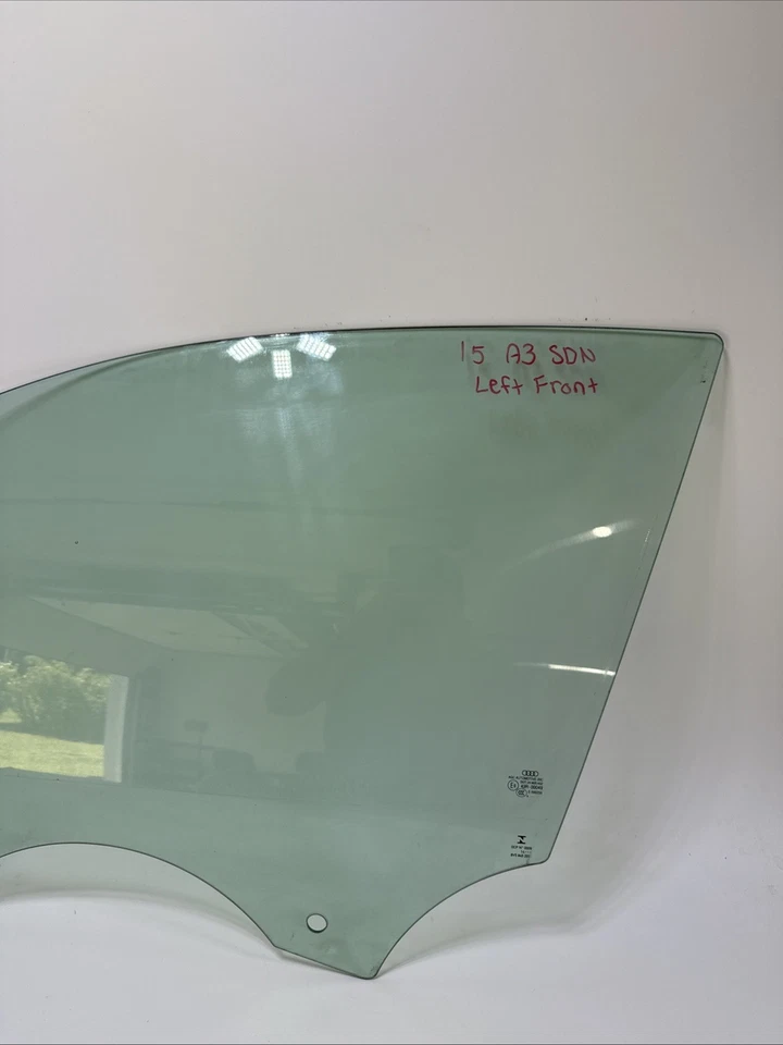 AUDI A3 QUATTRO 2015-2020 SEDÁN PUERTA DELANTERA IZQUIERDA LADO DEL CONDUCTOR VENTANA CRISTAL OEM Foto 4 de 4