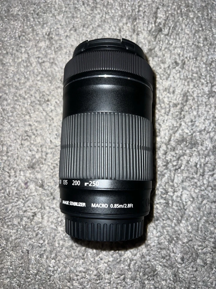 Canon EF-S 55-250mm F/4-5.6 IS Telephoto Zoom Lens - Image 2 of 4