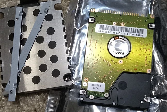 Hitachi DK23BA-15 10GB IDE 2.5" Hard Drive Working - Image 2 of 4