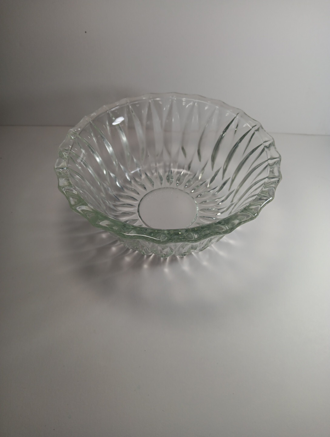 Vintage Clear Glass Bowl Unbranded Bowl/Candy Dish Sunbrust Design