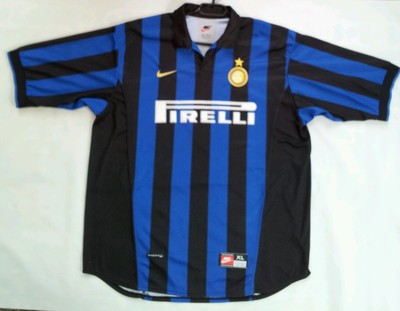 VINTAGE MADE IN U.K NIKE FIT INTER MILAN SOCCER JERSEY IN SIZE XL