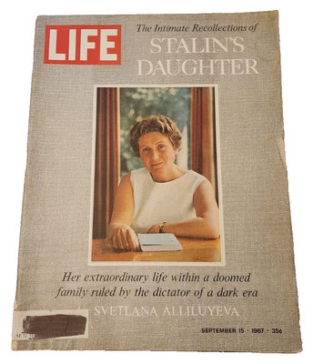 September 15, 1967 LIFE Magazine Stalin's Daughter. ads FREE SHIPPING Sept. 9 16