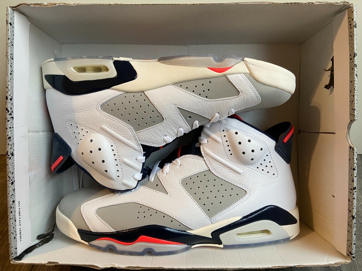Nike Air Jordan 6 Retro 