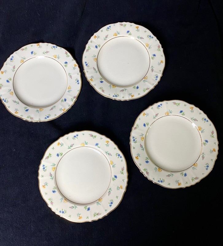 FOUR Syracuse China Suzanne Federal Shape Desert Plates  6 1/2" Gold Trim