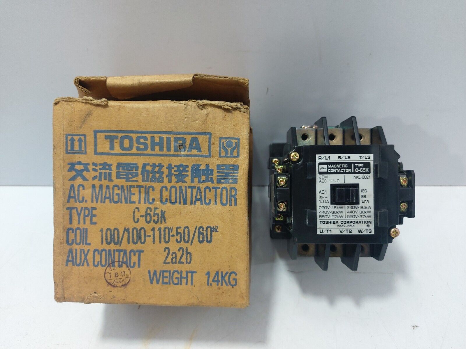 Toshiba C-65K Magnetic Contactor, Coil 100/100-110V 50/60Hz