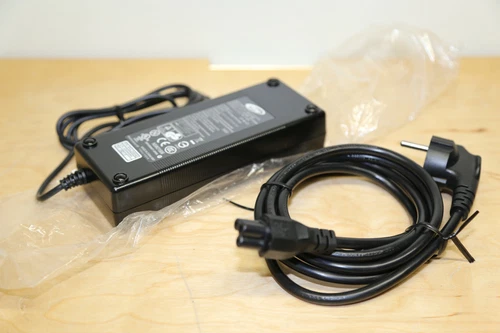 GENUINE ACER FSP ONE FSP120-AAB AC LAPTOP POWER SUPPLY / ADAPTER 19V 6.32A 120W NEW