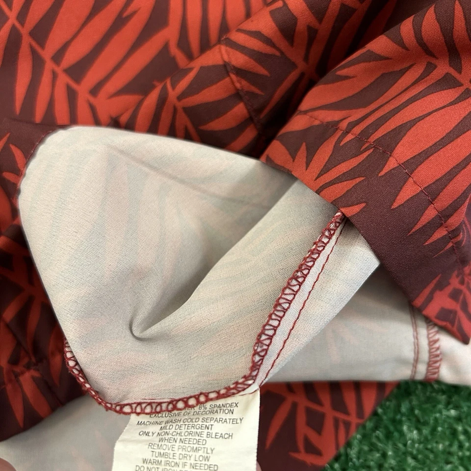 Minnesota Gophers Shirt Mens Extra Large Red Floral Button Up Hawaiian Colosseum - Image 4 of 4