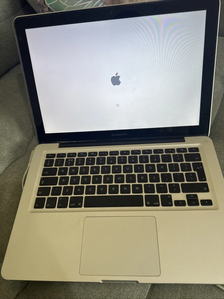 Apple MacBook Pro A1278 13.3" Laptop - MB991B/A - Image 2 of 4