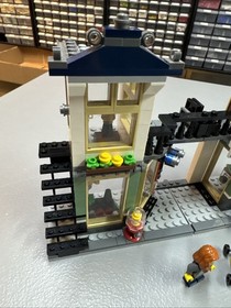 LEGO Creator 3 in 1 Toy & Grocery Shop 30136 - No Instructions