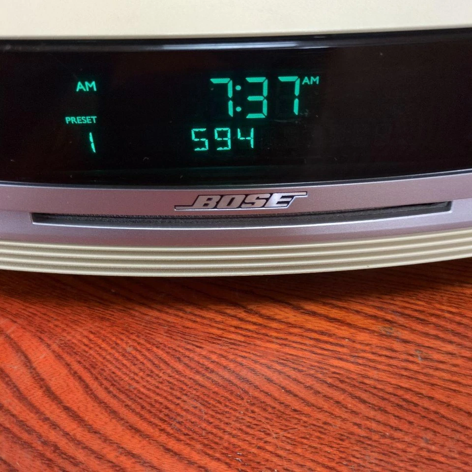 Bose Wave Music System Sound Touch AM/FM Radio CD Player 100V - Bild 4 von 4