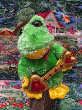 Dan Dee Green Singing ANIMATED Frog Guitar Heart Shape Plush Toy VALENTINE'S DAY