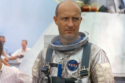 ASTRONAUT TOM STAFFORD ONBOARD RETRIEVER GULF OF MEXICO 1965 4X6 PHOTO