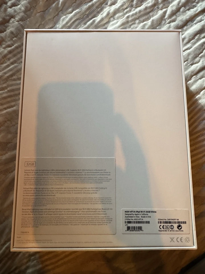 Apple iPad (4th generation) · 32GB · Wi-Fi, foto 2 di 5