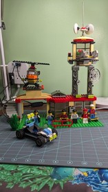 LEGO Island Xtreme LOT of 7 Sets USED SEE DESC 6740 6739 6738 6737 6736 6735