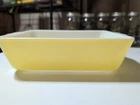 READ! Vtg Pyrex Small Rectangle Casserole Baking Dish Bright Yellow 9.5" x 7"