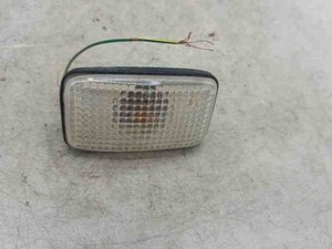 VW PASSAT Variant B5 3B6 Kotflügelblinker vorne links 2.50 Diesel 25490054