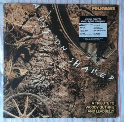 2294 LP Folkways a vision shared Woody Guthrie And Leadbelly 1988 VG+/VG CVCC