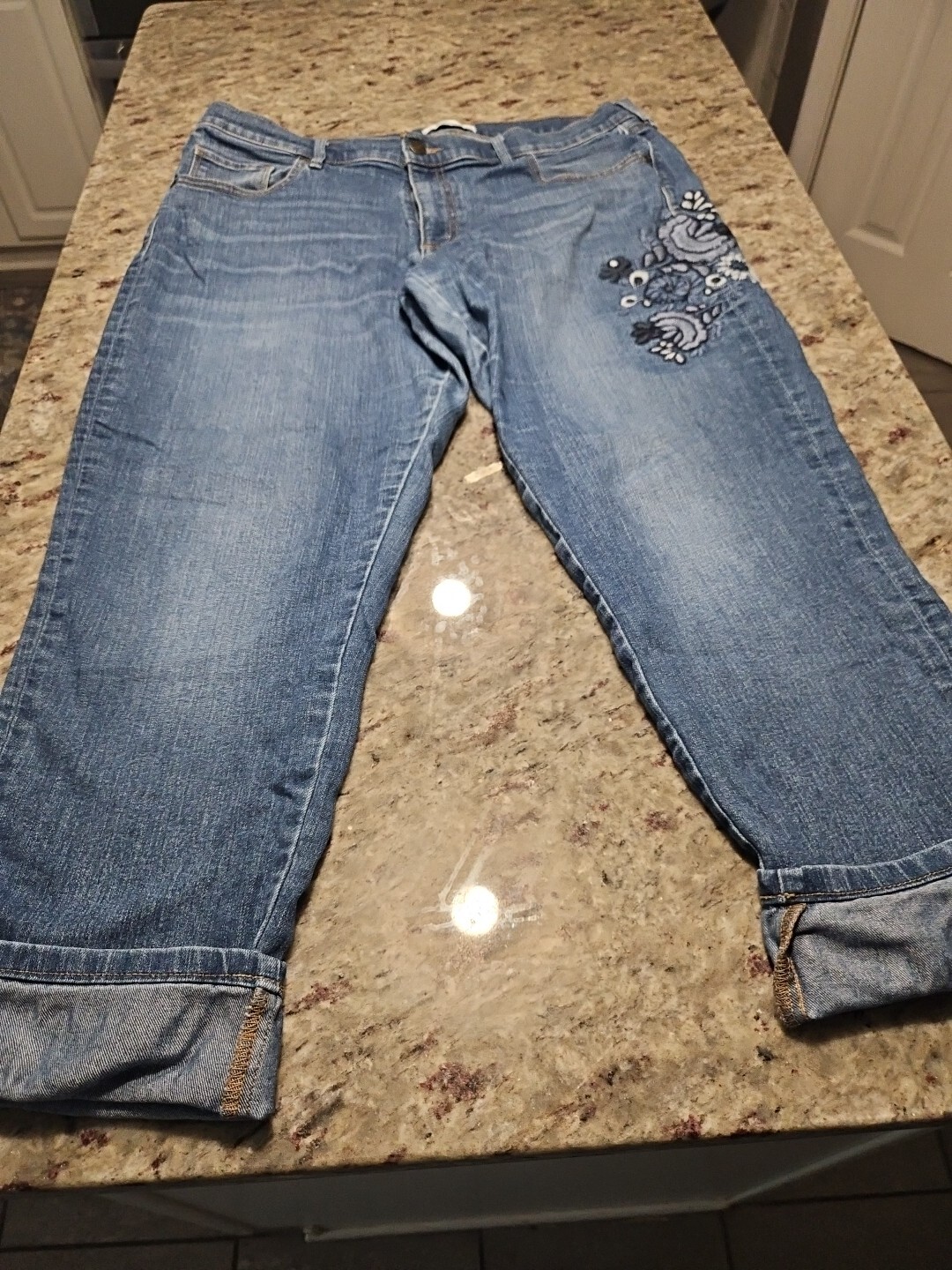 Picture 1 of 16