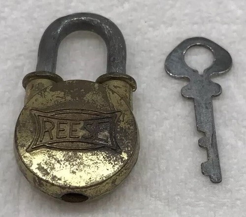 Vintage altes Miniatur Reese Vorhängeschloss mit Schlüssel Schloss Made in USA