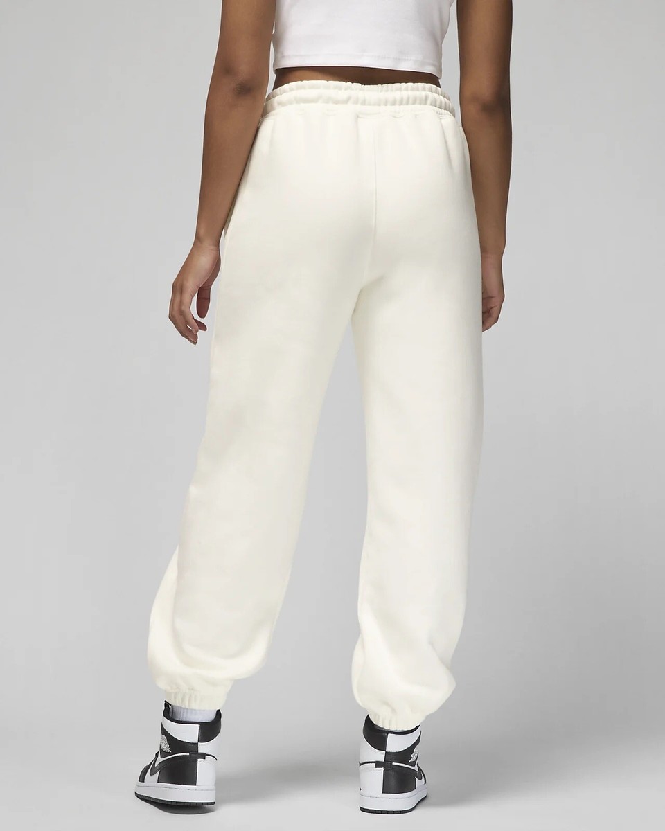 【FOG Essentials】Women's Military Sweatpants Fear of God Essentials Women's Military Sweatpants | PacSun