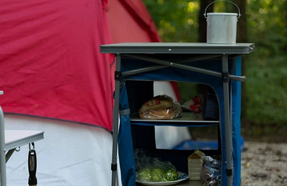 Armario plegable de 3 estantes para camping RV con mesa, azul, 23" L x 19" W Foto 2 de 4