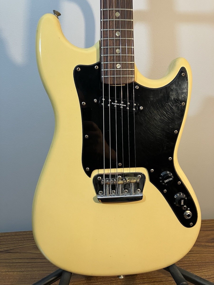 Vintage 1978 Fender Musicmaster USA Made Olympic White Guitar W