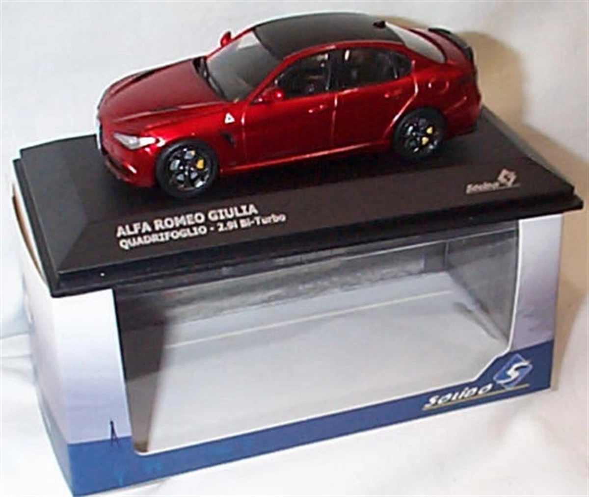 Alfa romeo best sale giulia quadrifoglio diecast