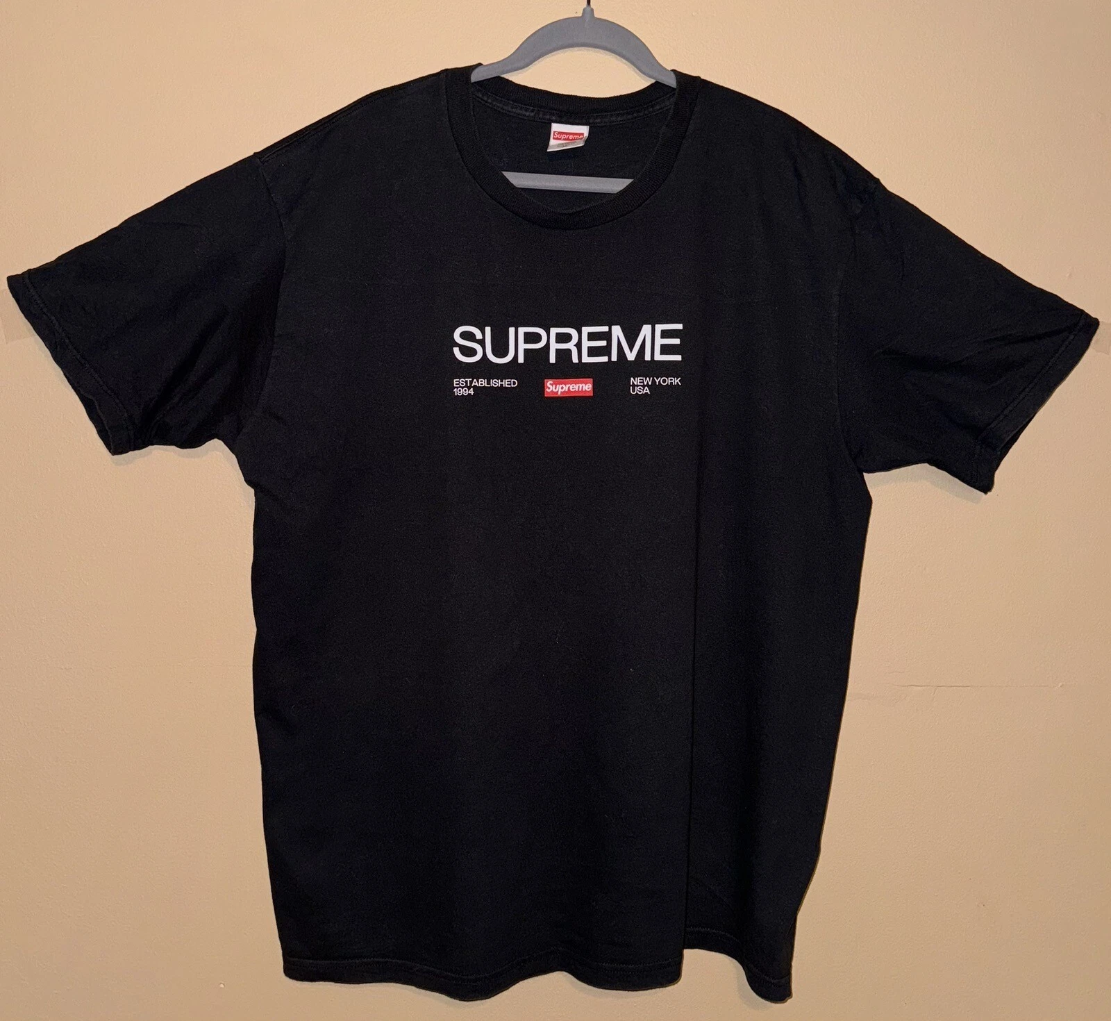 2021 Supreme Est. 1994 Tee noir taille extra large 100 % authentique chute d'automne 