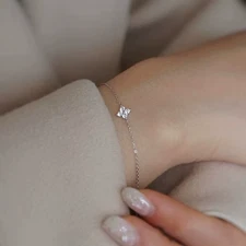 Shiny Zircon Inlaid Four-Leaf Flowers Chain Bracelet for Women Niche Simple Desg