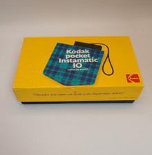 Vintage Kodak Pocket Instamatic 10 Camera Outfit With Original Box Untested.