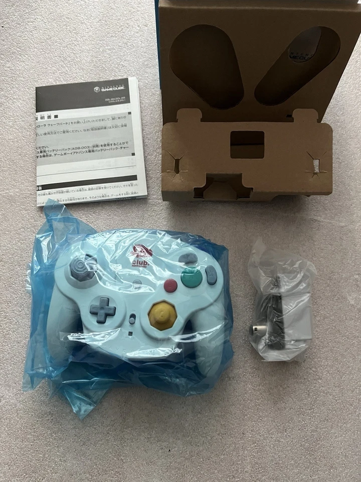 GameCube Controller Club Nintendo Wavebird Wireless OpenBox Limited White & Blue - Image 2 of 4