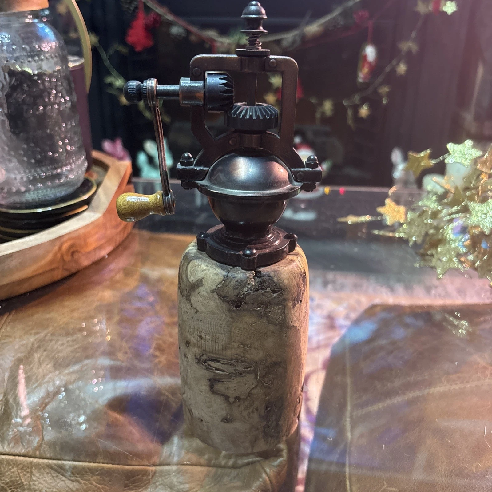 Fashioned Pepper Mill Spice Grinder