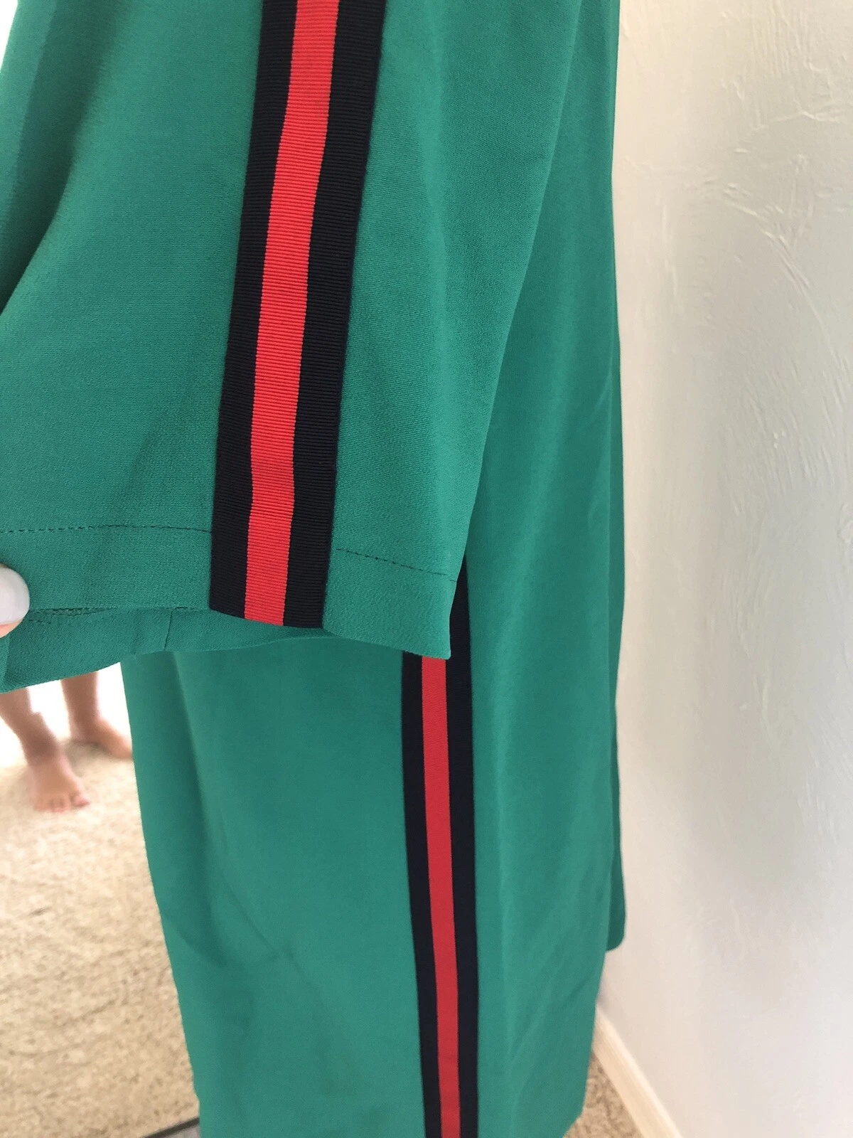 ROBE AUTHENTIQUE.GUCCI STRETCH VISCOSE ÉLECTRIQUE VERT AVEC TUNIQUE WEB IT 42/M NEUF