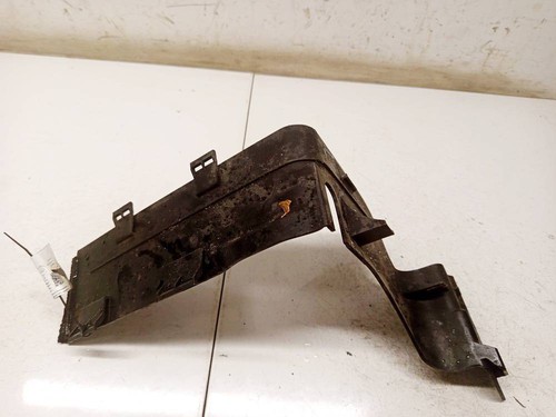 Battery tray heat shield