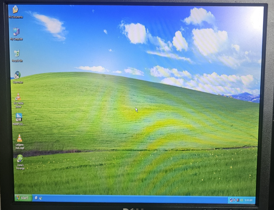 Classic Windows XP Gaming PC - AMD Phenom CPU - Geforce 6600 - 2GB RAM ...