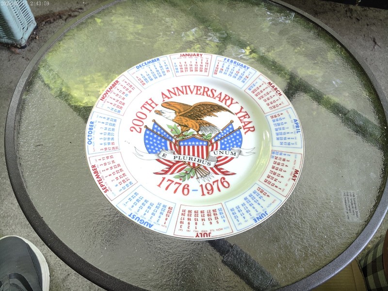 Bicentennial Collectors Calendar Plate Vintage USA 200th Anniversary 1776-1976