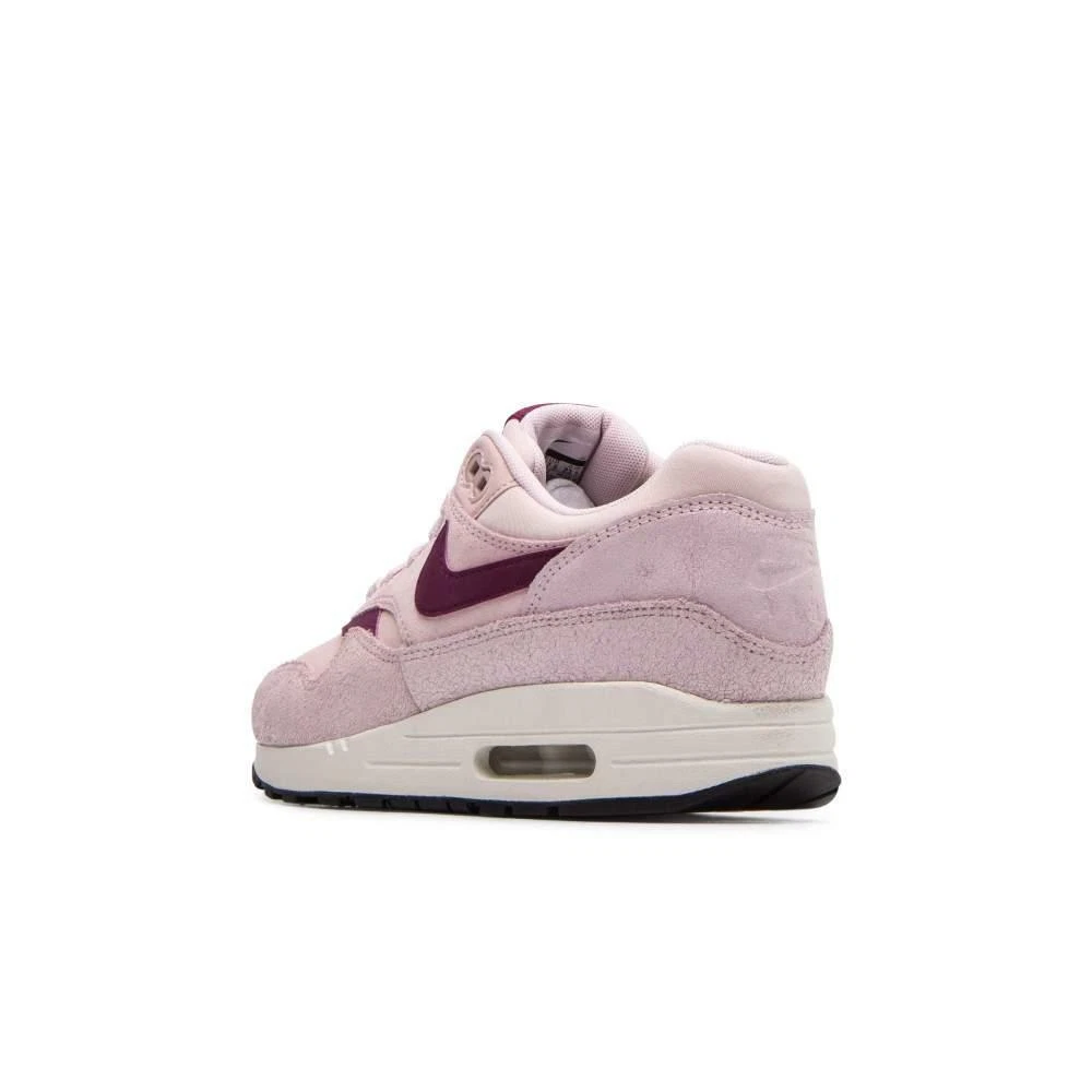 kwaad consumptie Ambient Womens NIKE AIR MAX 1 PREMIUM Barely Rose Trainers 454746 604