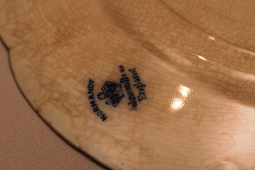 Antique Normandy Johnson Bros England Plate Blue Leaf Gold Rim 10" Crazed Chip - Picture 10 of 10