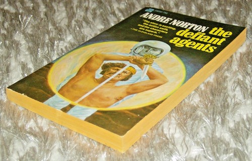 Andre Norton, THE DEFIANT AGENTS, Vintage 1960's Science Fiction Paperback Novel - Imagen 4 de 6