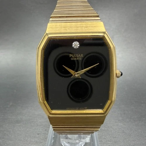 Seiko Pulsar Tank Watch Men 30mm Black Dial Gold Tone V500-5A00 New Battery VTG