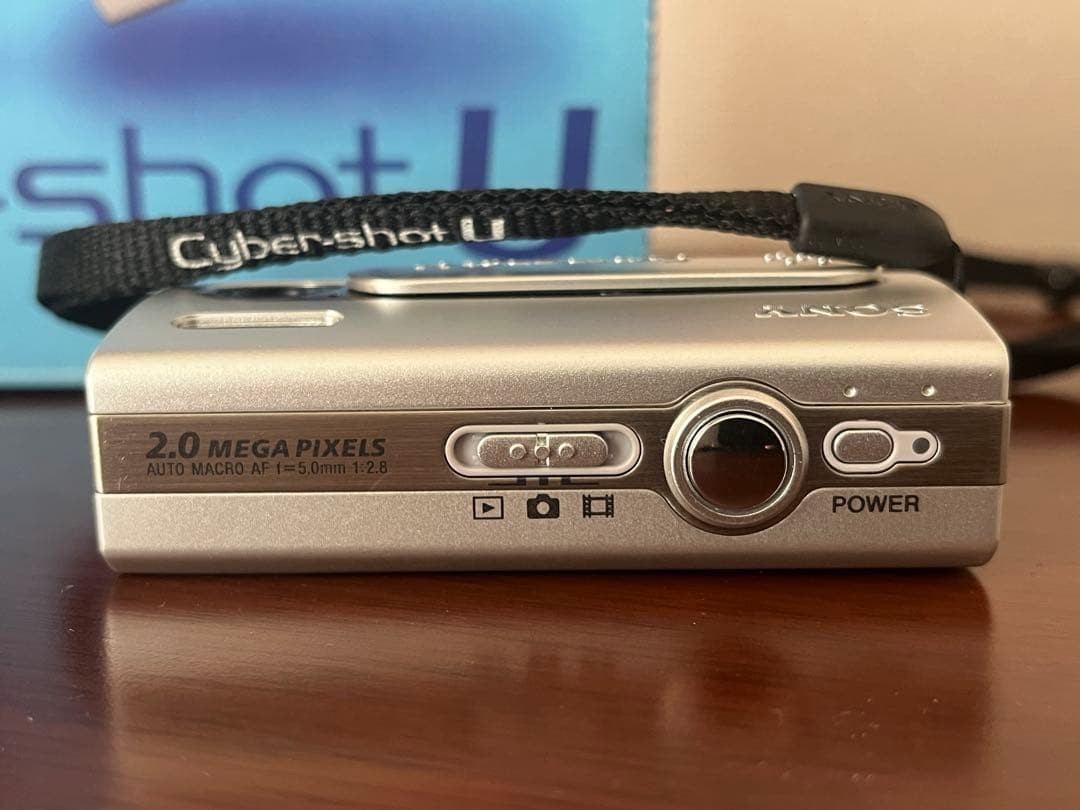 Sony Cyber-shot DSC-U40 2.0 Megapixel Compact Digital Camera with