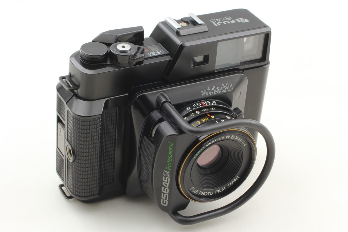 【良品】FUJIFILM GS645S Professional wide60 Fuji GS645S – Camera with a Roo Bar - Photo Thinking