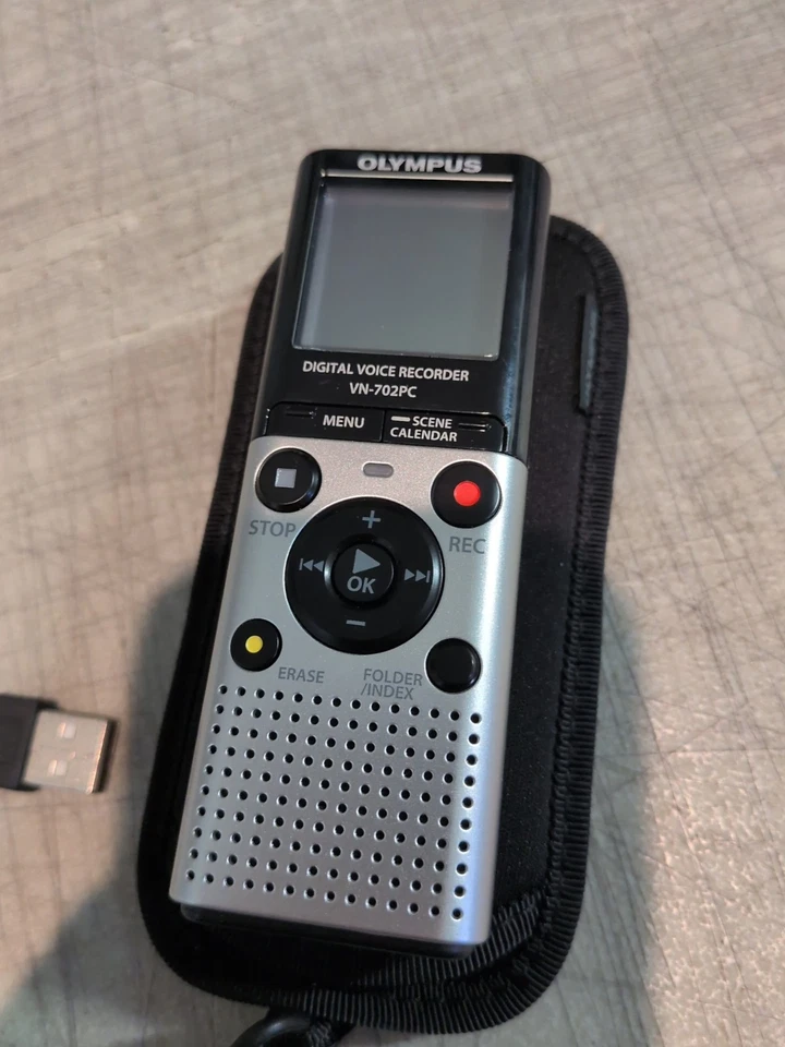 Olympus VN-702PC Digital Handheld Voice Recorder w/ Soft Case & USB- TESTED - Image 2 of 4