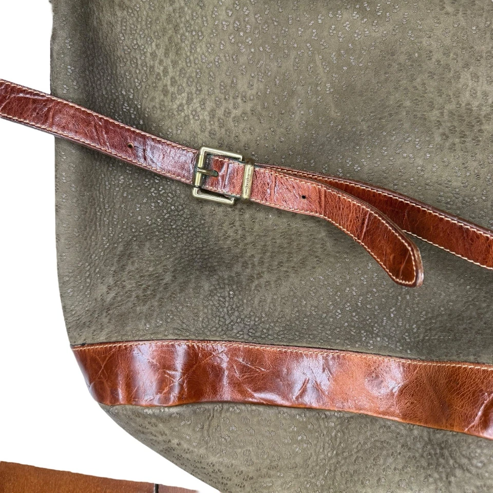 Bolso Hobo Grande de Gamuza Italiana Suave Furla Marrón Cocodrilo Cuero Repujado Hebilla Foto 3 de 4