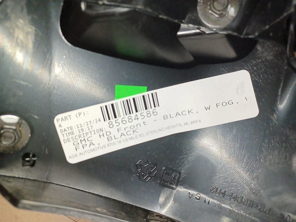 Parachoques delantero pintado 24-25 GMC Sierra 2500 3500 con faros antiniebla asistencia de estacionamiento 3105439 Foto 4 de 4