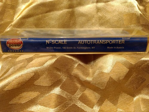 Model Power N Scale Great Northern Auto Transporter - Picture 2 of 3